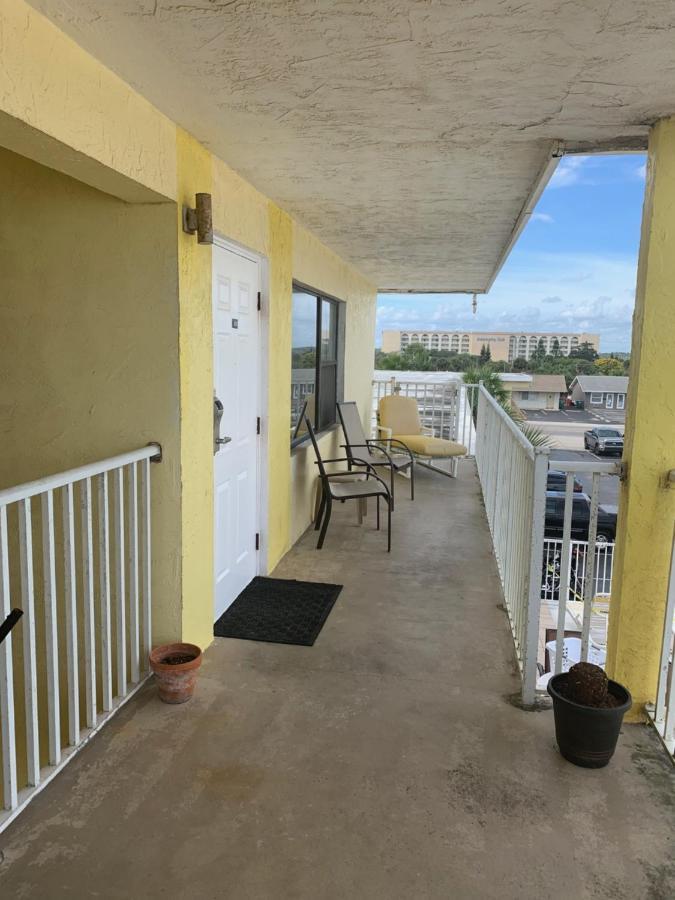 Sand Castle Motel Daytona Beach Shores ภายนอก รูปภาพ